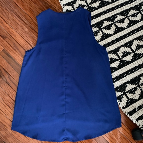 Sleeveless Bead Detail Top - Picture 3 of 3